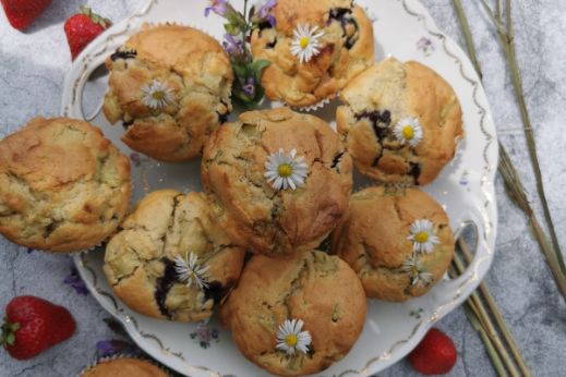 rhabarber-heidelbeeren-pistazien-muffins